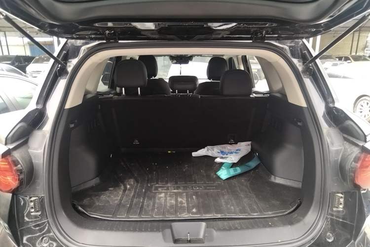 Used Haval H Dog 2023 2.0T Two-Wheel Drive Trendy Outdoor Edition Trunk