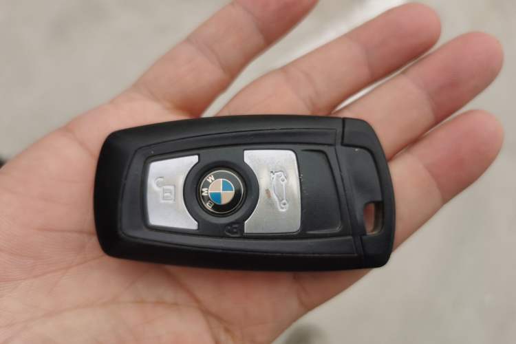 Used BMW 3 Series GT 2019 320i Sport Edition Vehicle Key