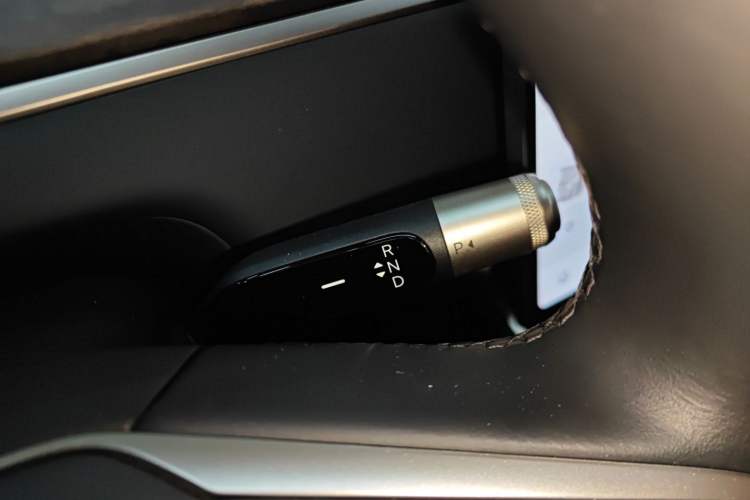 Used ONVO Luxeed L90 2025 Model—Max Six-Seater Version