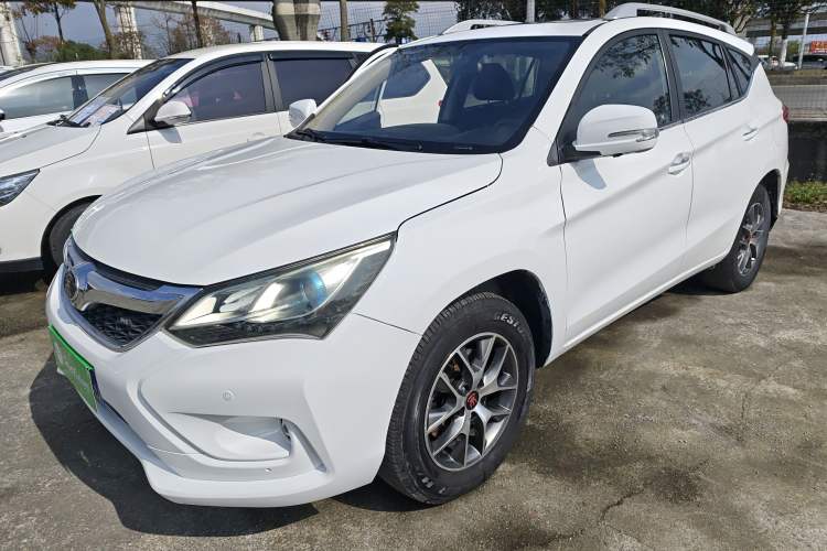 Used BYD Song 2016 GaiShi Edition 1.5TI Manual Elite Model
