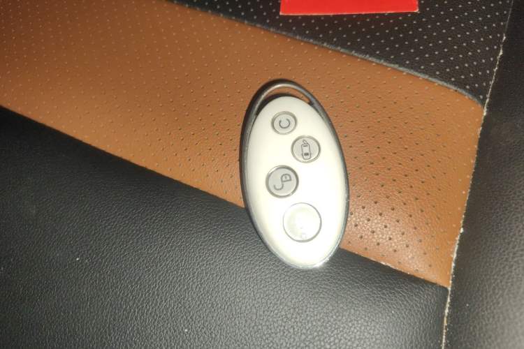 Used BYD Yuan 2016 1.5L Manual Luxury Model
