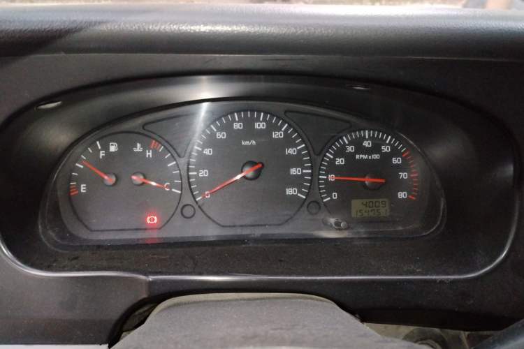 Used Jinbei Hiace 2011 2.0L 5th Generation Kuaiyunwang Standard Version 4G19 Instrument Cluster