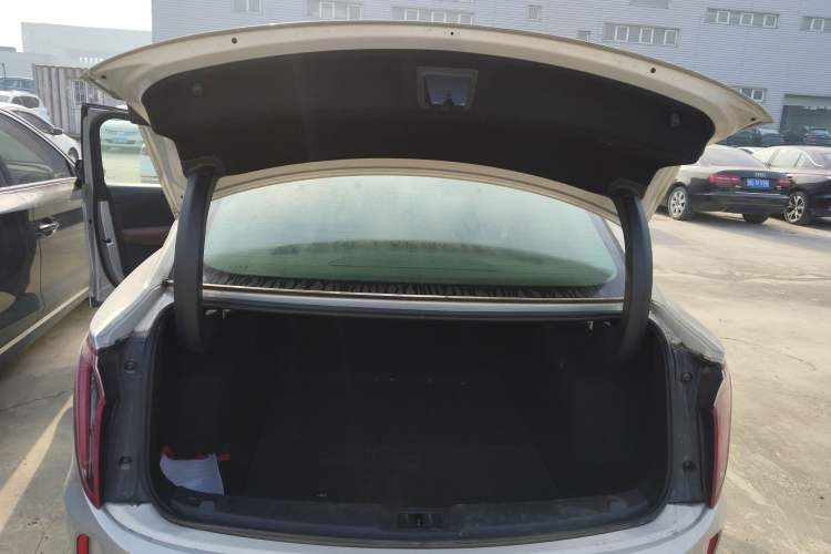 Used Hongqi E-QM5 2022 431 km Charge & Enjoy Edition
