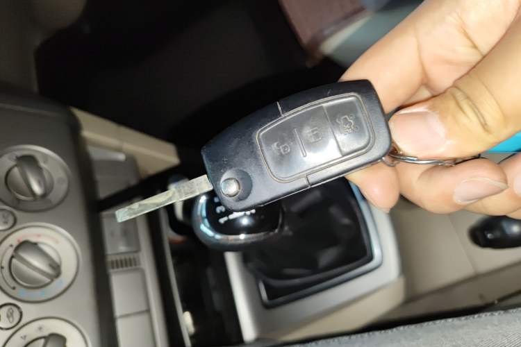 Used Ford Focus 2013 Sedan Classic 1.8L Manual Base Model Vehicle Key