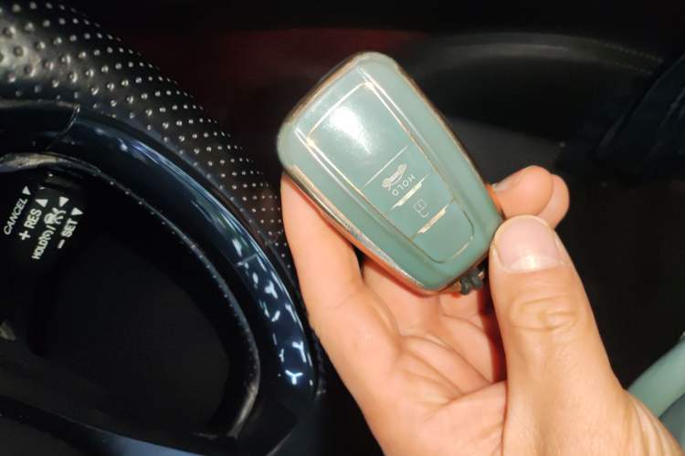 Used Toyota C-HR EV 2020 Deluxe Sunroof Edition