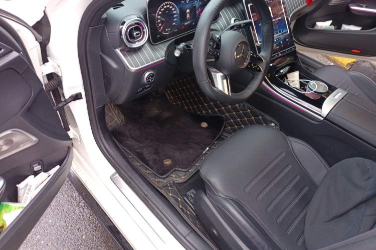 Used Mercedes-Benz C-Class 2023 C 260 L Bright Night Sports Edition Driver Seat