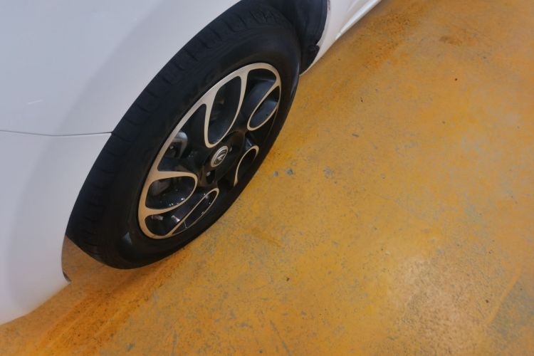 Used CHANGAN OSHAN Benni E-Star 2021 National Edition Colorful Version Lithium Iron Phosphate (31.95 kWh) Left Front Wheel Hub