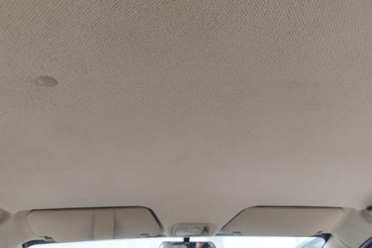 Used Wuling Hongguang 2015 1.2L S Base Model China V Standard