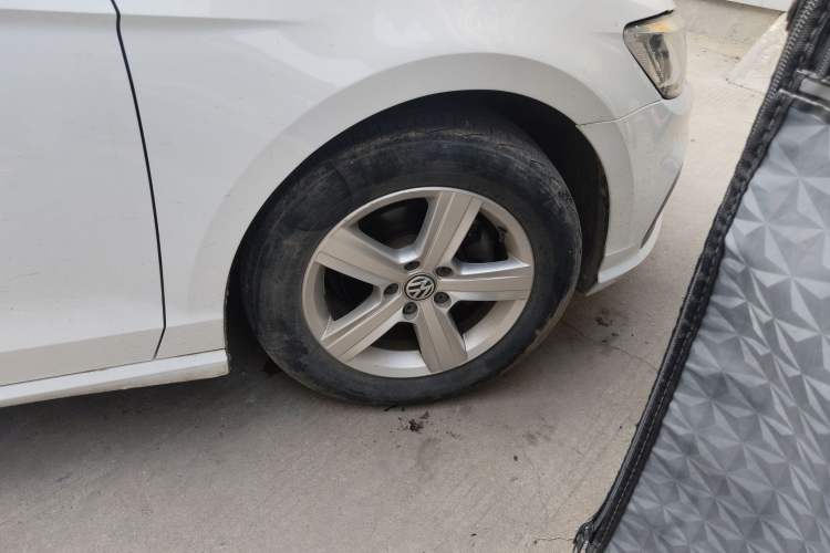 Used Volkswagen Lamando 2019 230TSI DSG Vision Edition China VI Standard Right Front Wheel Hub