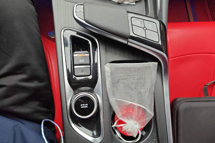 Used Changan UNI-T 2020 1.5T Prestige Version
