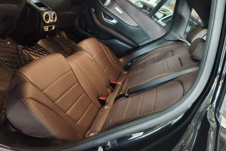 Used Mercedes-Benz GLC 2020 Facelifted GLC 300 L 4MATIC Luxury Edition Left Rear Seat
