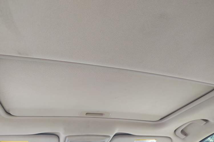 Used Roewe 550 2012 550 1.8L Automatic Value Edition