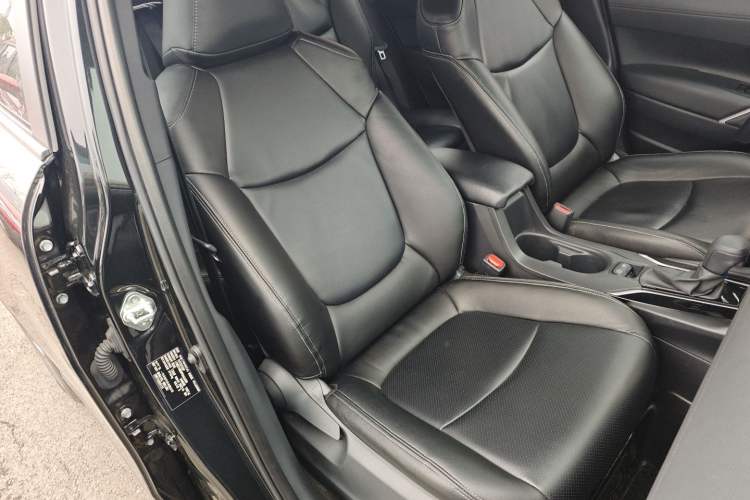 Used Toyota Corolla Cross 2023 2.0L Elite Edition Right Front Seat