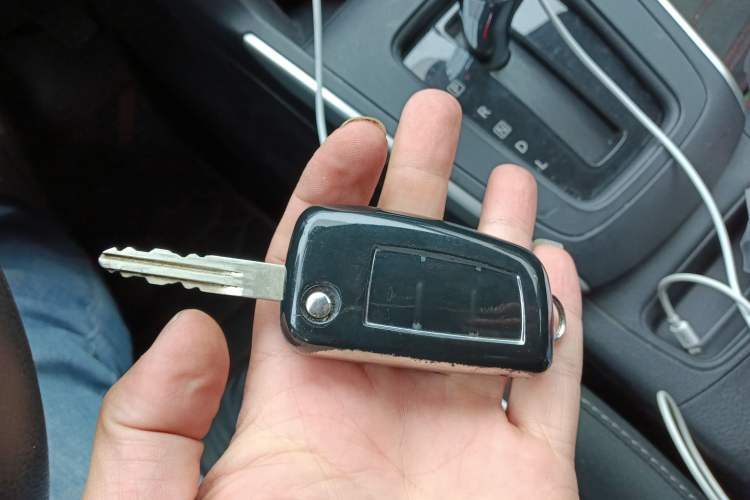 Used Nissan Sylphy 2024 Classic 1.6XE CVT Comfort Edition Vehicle Key