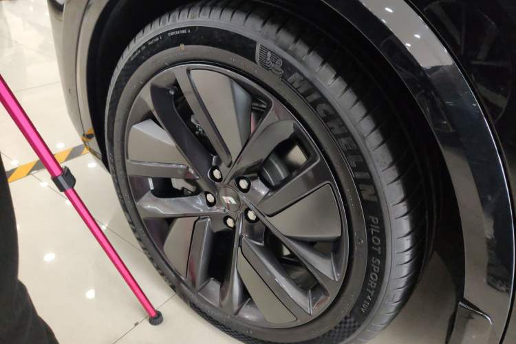 Used Li Auto L8 2023 Max model