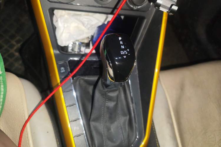 Used Volkswagen Polo 2019 Plus 1.5L Automatic Beats Trendy Cool Edition Gear Lever