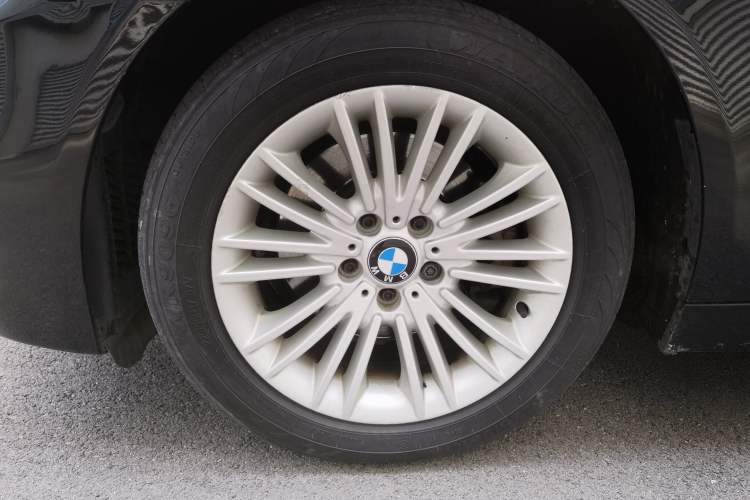 Used BMW 5 Series 2014 525Li Leading Model Left Front Wheel Hub