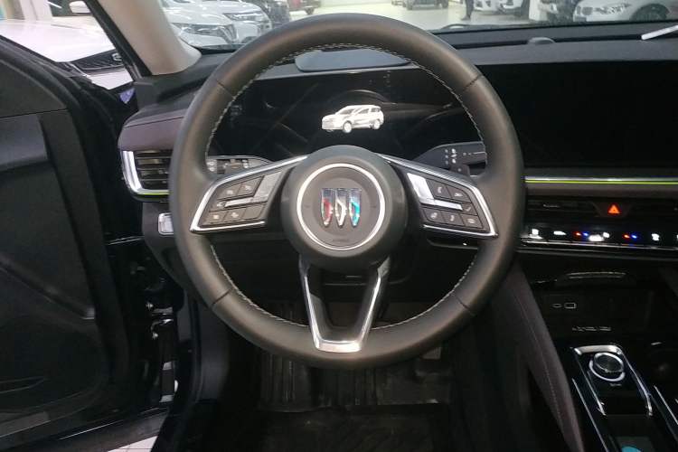 Used Buick Envision 2026 Model Equinox Plus 28T Two-Wheel-Drive Platinum Edition
