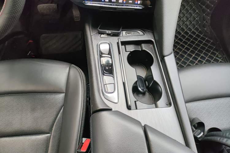 Used Buick Enclave 2020 28T Two-Wheel Drive Prestige Version
