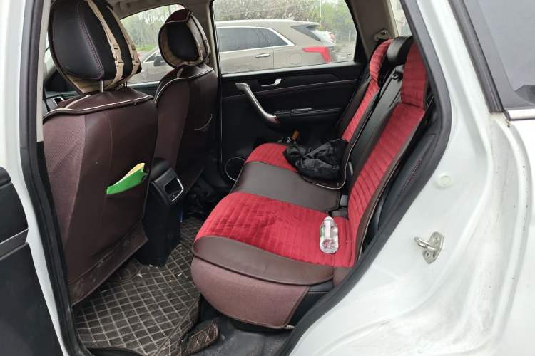 Used Haval H6 2017 Red-Label Sport Edition 1.5T Automatic Two-Wheel Drive Luxury Model Left Rear Seat