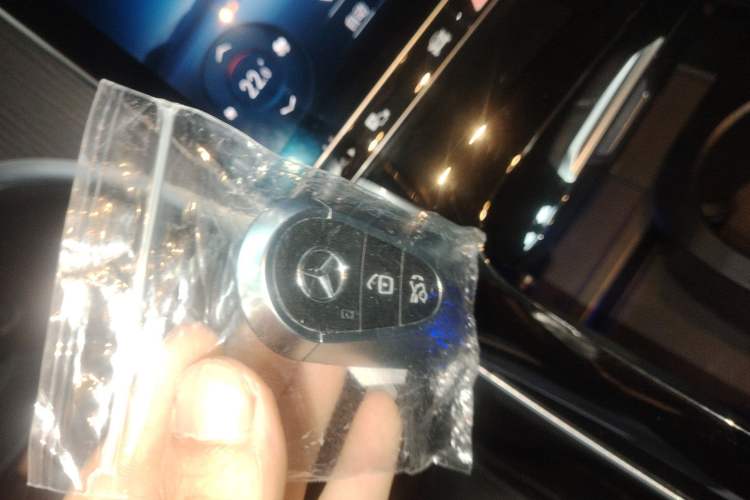 Used Mercedes-Benz C-Class 2022 Restyled C 200 L Sport Edition Vehicle Key