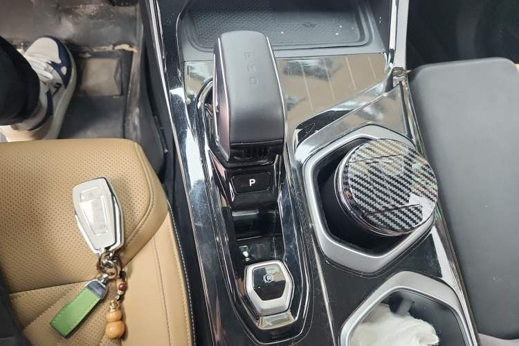 Used Geely Auto FX11 2023 2.0TD DCT Prestige Edition
