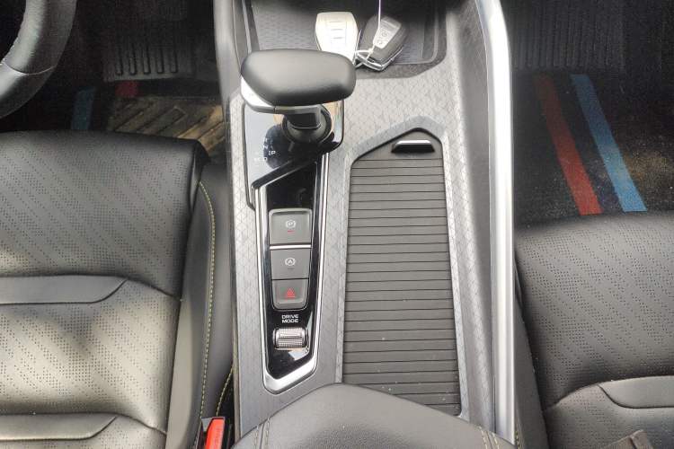 Used Geely Auto Preface 2023 1.5TD Kunlun Edition Gear Lever