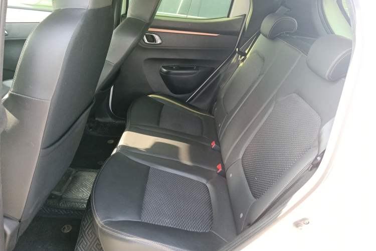 Used Dongfeng NAMMI BOX 2022 Chasing Wind Edition 331 km Standard Model
