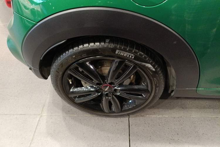 Used MINI 2021 1.5T COOPER Racing Driver Right Rear Wheel Hub