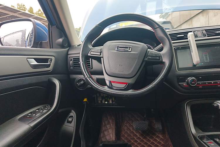 Used Qoros 5 2018 Revised 1.6T Automatic Luxury Version
