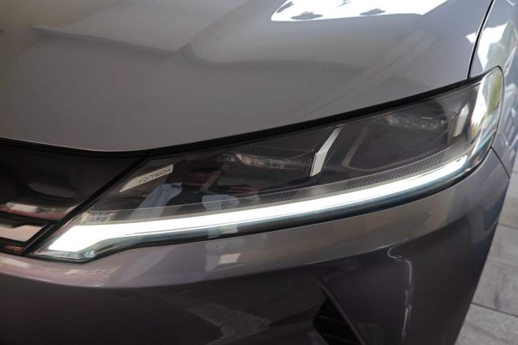 Used BYD Yuan UP 2024 401KM Leading Edition Left Front Headlight