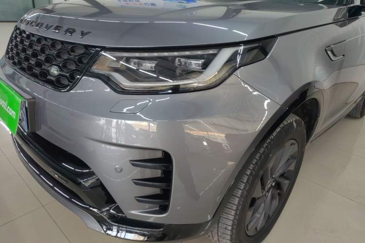 Used Land Rover Discovery 2023 Revised Version 360 PS R-Dynamic S