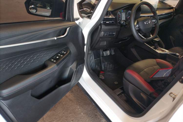 Used Geely Auto Vision X3 2021 PRO 1.5L CVT Deluxe Model