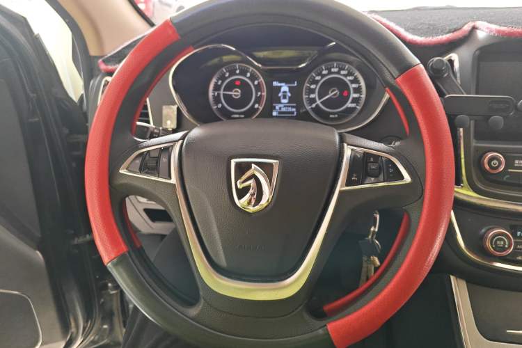 Used Baojun 560 2016 1.8L iAMT Elite Edition