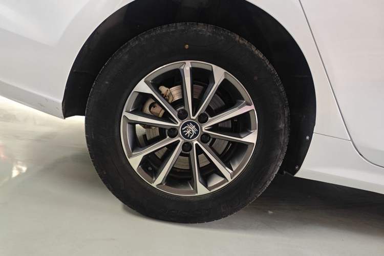 Used BYD Qin PLUS 2023 Champion Edition DM-i 55KM Leading Model Right Rear Wheel Hub