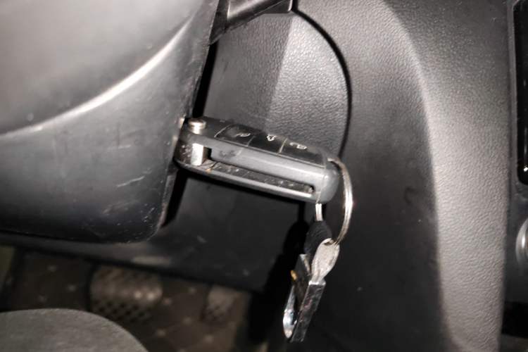 Used Skoda Octavia 2017 1.6L Automatic Smart Drive Edition Vehicle Key