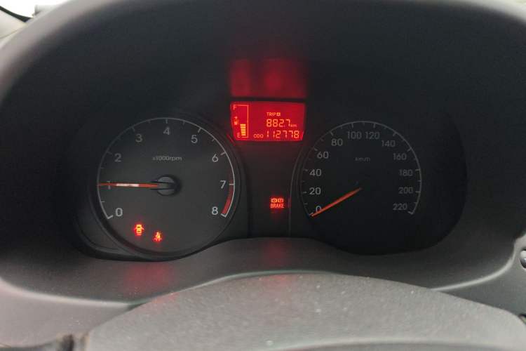 Used Hyundai Verna (older generation) 2010 Sedan 1.4L Manual Comfort GS Instrument Cluster