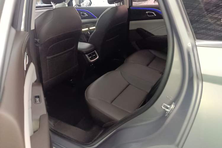 Used Haval Fierce Dragon Max 2023 1.5L Hi4 105 Four-Wheel Drive Navigation Edition Left Rear Seat