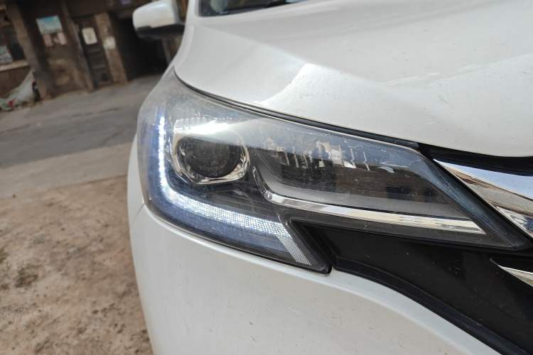 Used Dongfeng Aeolus AX7 2018 Classic 1.6T Automatic Luxury Model
