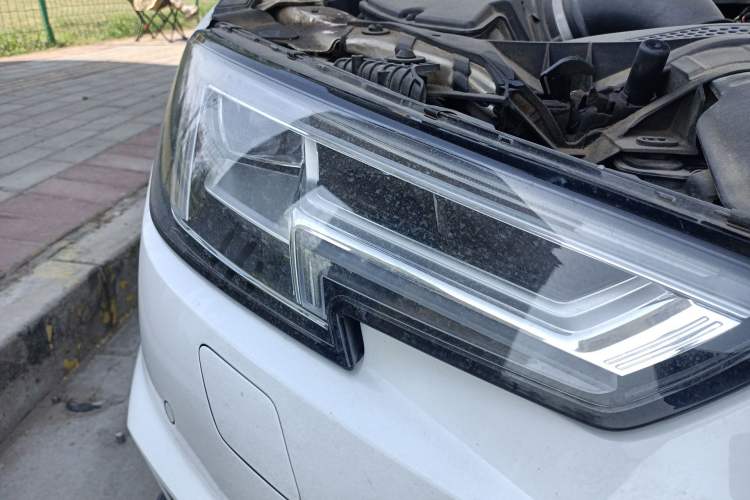 Used Audi A4L 2019 45 TFSI quattro Sport model China VI standard