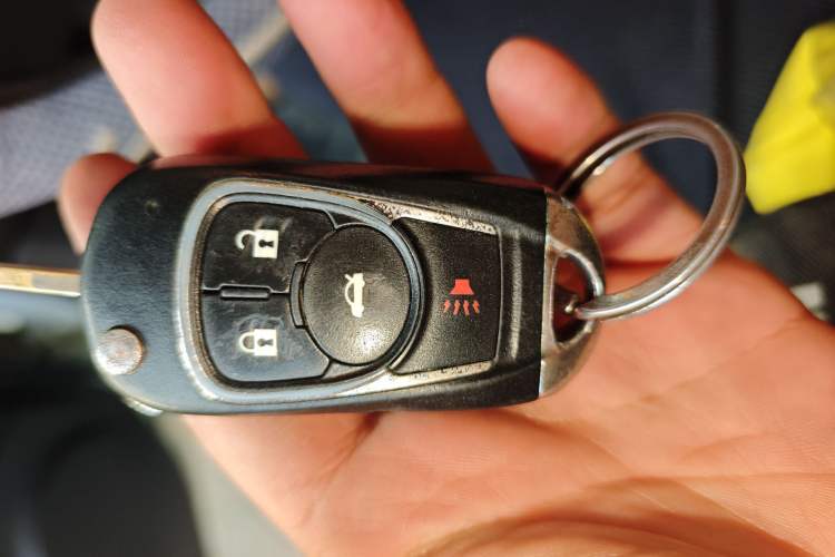 Used Chevrolet Cruze 2015 1.5L Classic SL MT