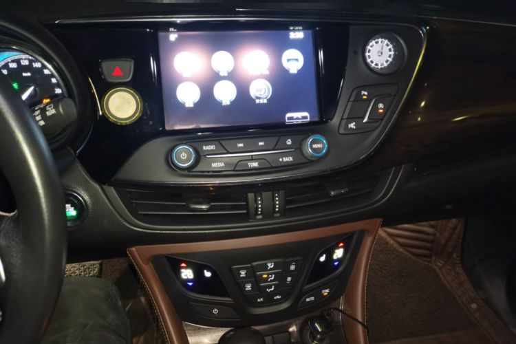 Used Buick Envision 2017 20T Two-Wheel Drive Luxury Model