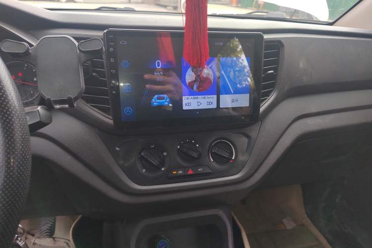 Used Wuling Hongguang V 2019 1.5L Enjoyment Version China VI LAR