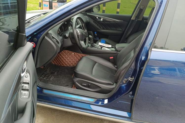 Used Infiniti Q50L 2018 2.0T Comfort Edition China V Standard Driver Seat