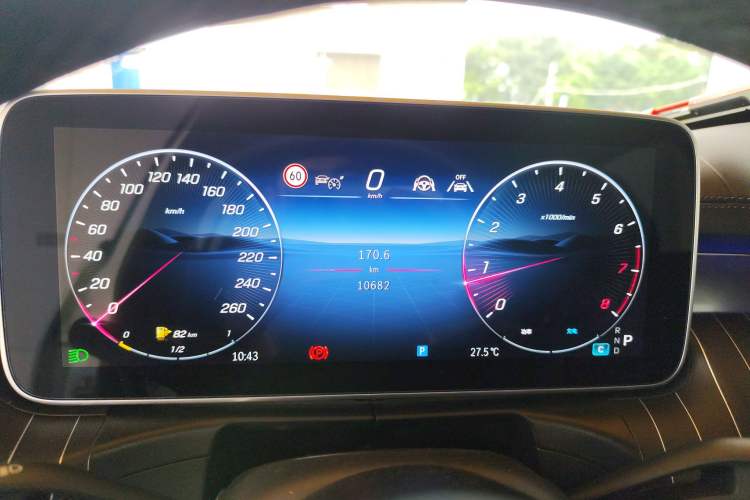 Used Mercedes-Benz C-Class 2025 C 260 L Obsidian Night Sport Edition
