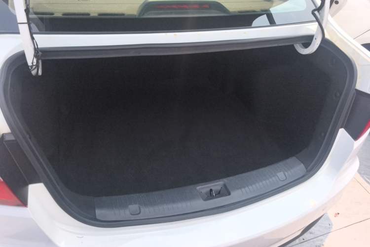 Used CHANGAN Alsvin V7 2016 1.6L Manual Enjoyment Model China V Standard