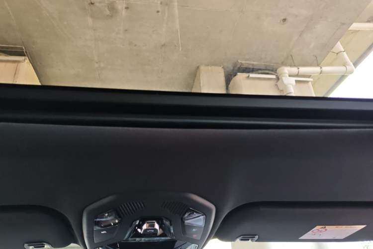 Used Lynk & Co 06 2023 Remix 1.5T Dynamic Halo