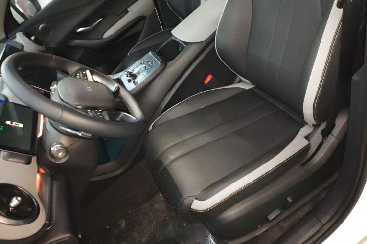 Used BYD Sealion 05 DM-i 2025 DM-i Intelligent Driving 75KM Prestige Model
