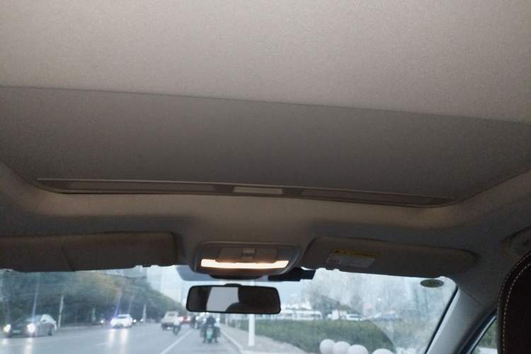 Used Roewe i5 2020 1.5L Automatic 4G Connect Luxury Flagship Edition