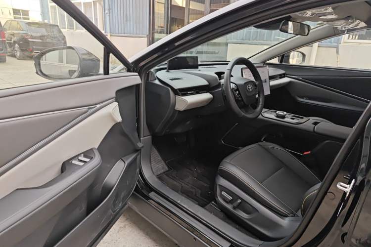 Used Toyota bZ5 2025 Model 550 PRO Smart Driving Edition